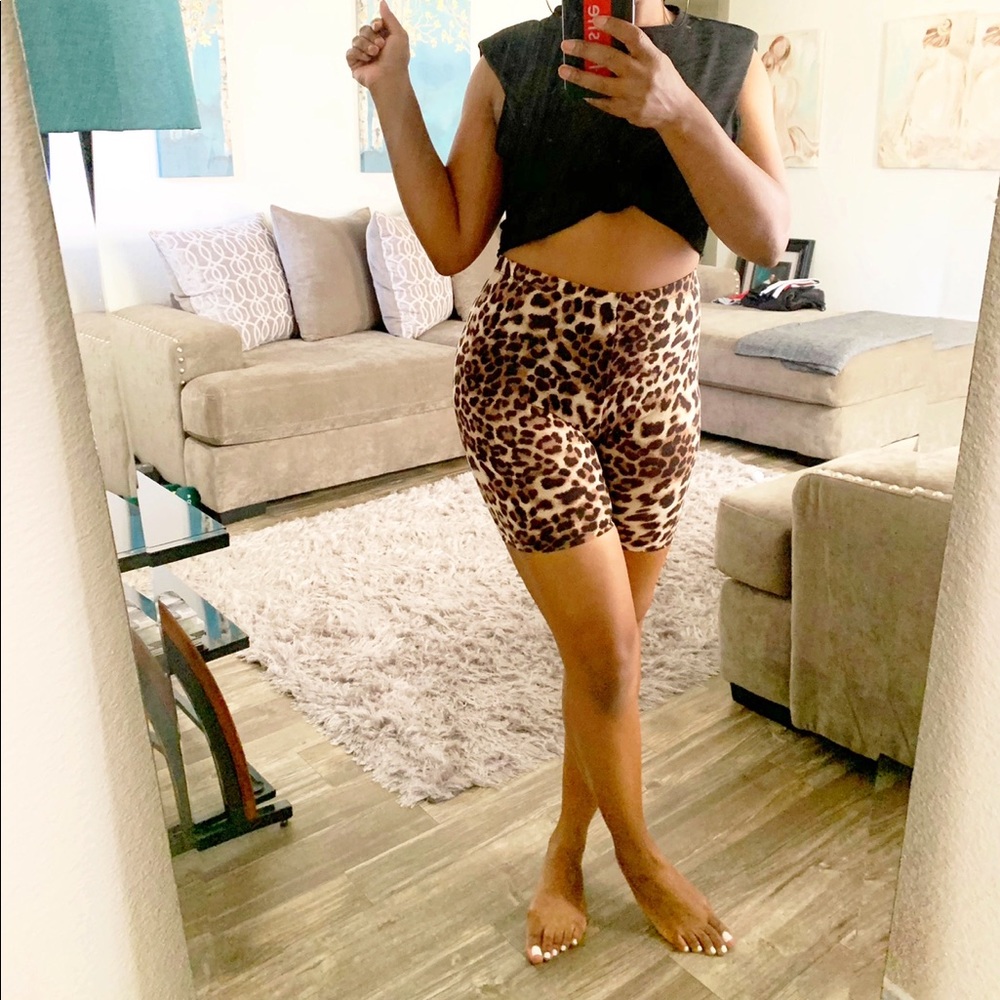 Animal print biker shorts (New)